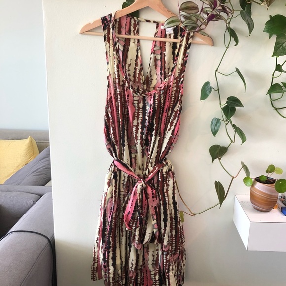 Dress - Picture 2 of 4